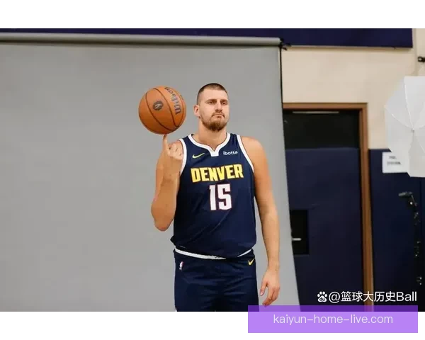 约基奇创纪录轰23分21篮板19助攻距场均三双仅差32助攻荣膺中锋第一